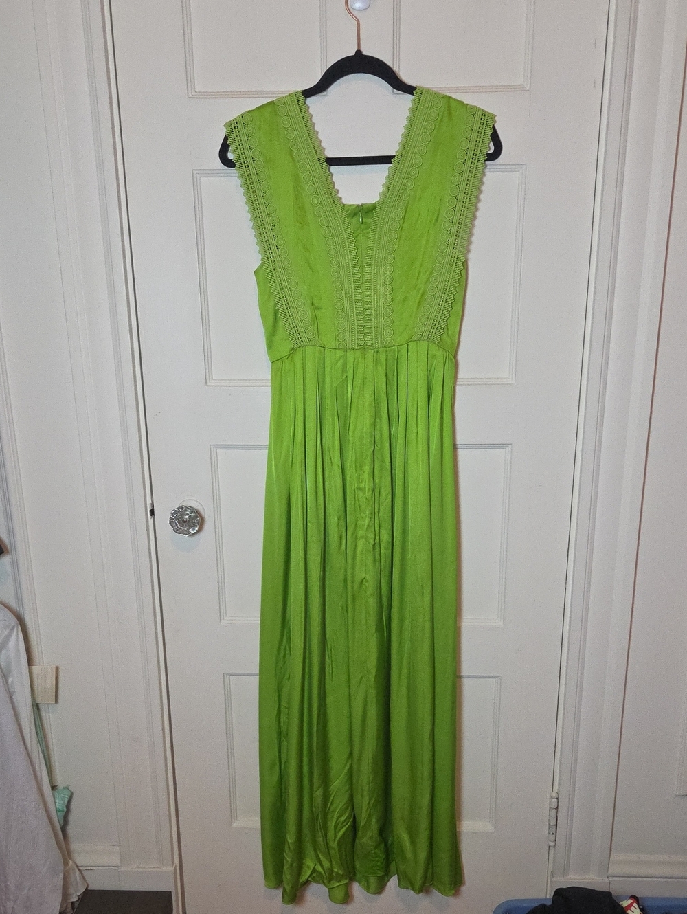 DIANE VON FURSTENBERG Margot Pleated Satin Maxi Dress In Chartreuse Size 6 - Picture 12 of 16